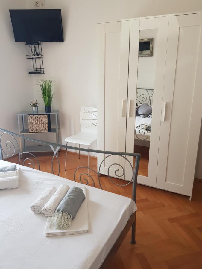 Apartments Joko Омиш Экстерьер фото