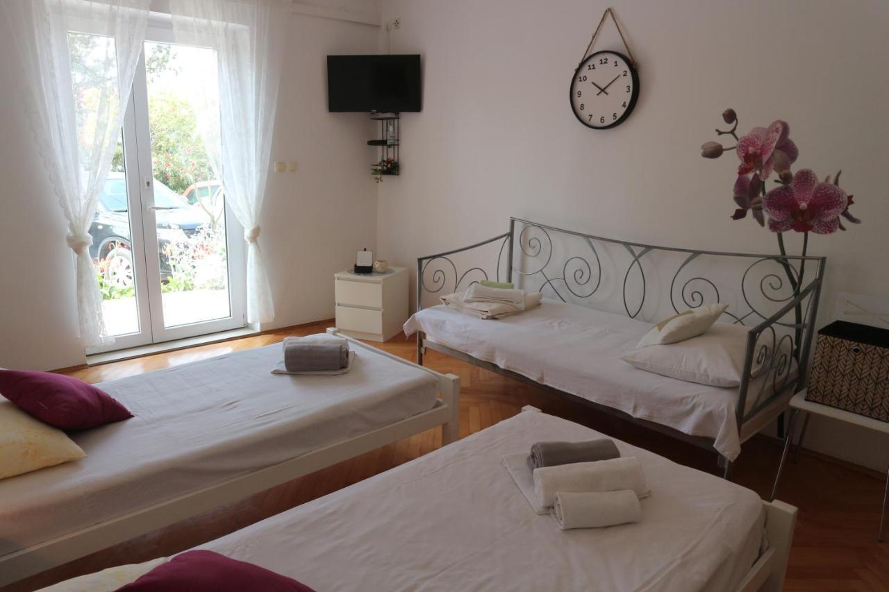 Apartments Joko Омиш Экстерьер фото
