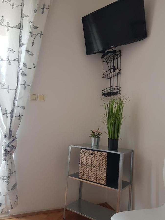 Apartments Joko Омиш Экстерьер фото