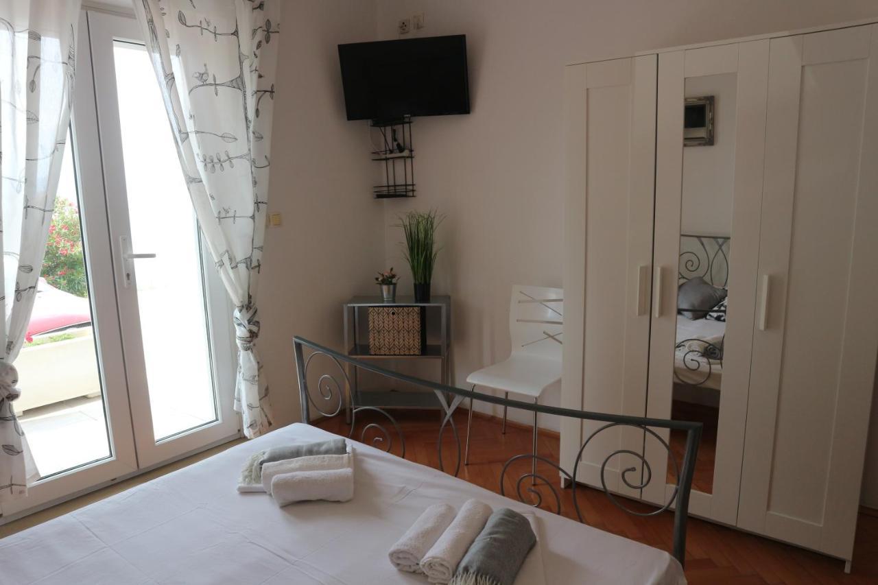 Apartments Joko Омиш Экстерьер фото