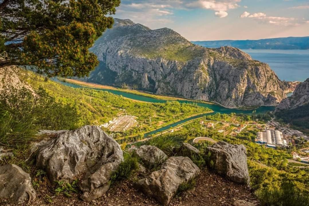 Apartments Joko Омиш Экстерьер фото